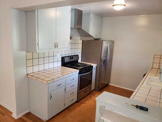 Building Photo - 5059 Serrania Ave