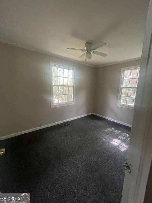 Building Photo - 208 Rutland Cir