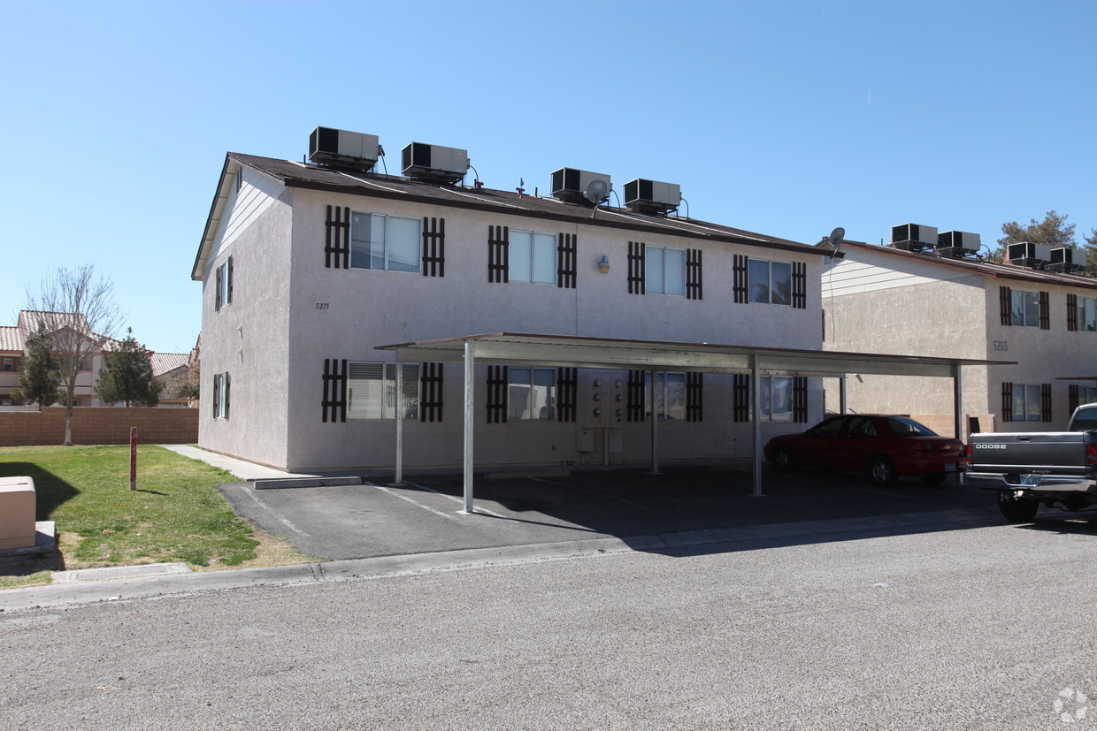 Building Photo - Gordon Manor