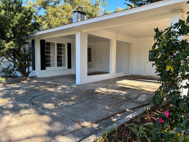 Foto del edificio - 2001 Michael Terrace