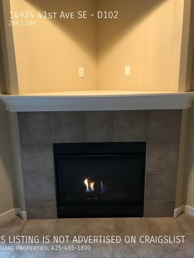Building Photo - Ready for Move- In 2 Bedroom Townhome with...