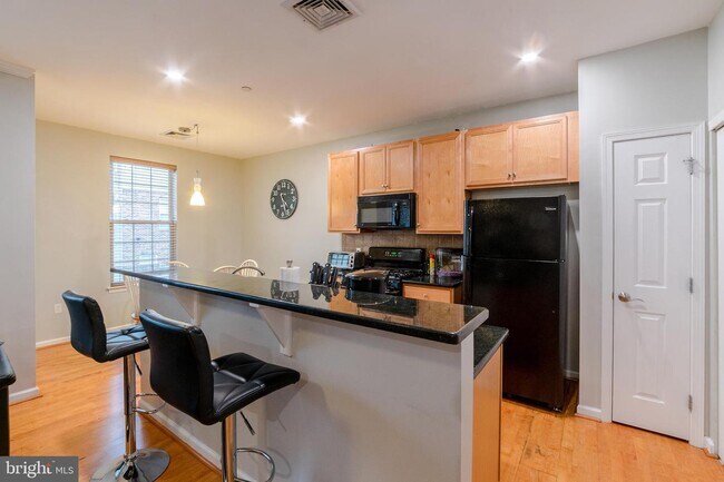 Foto del edificio - 3147 W Thompson St