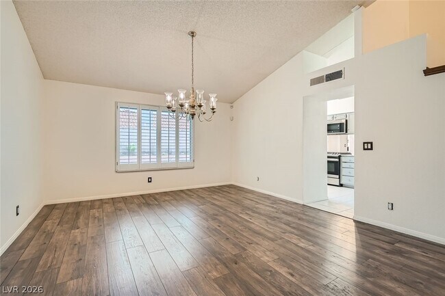 Foto del edificio - 1779 Yellowwood Dr