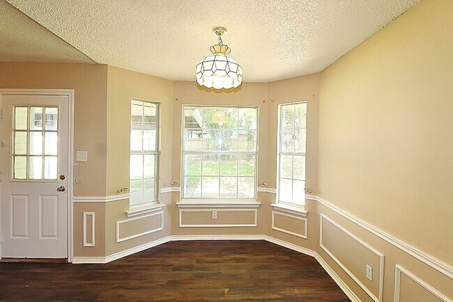 Building Photo - Charming 3/2/2 in Midlothian ISD For Lease!