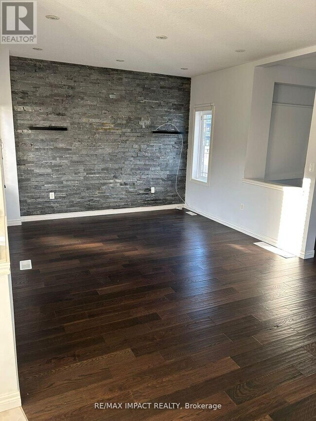 Building Photo - 212 Greenwater Pl