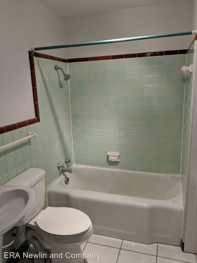 Building Photo - 5 br, 2 bath House - 1428 S Van Buren