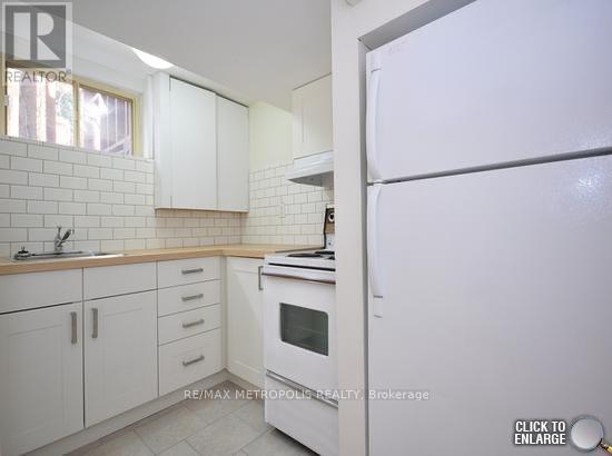 Building Photo - 78 Harold St