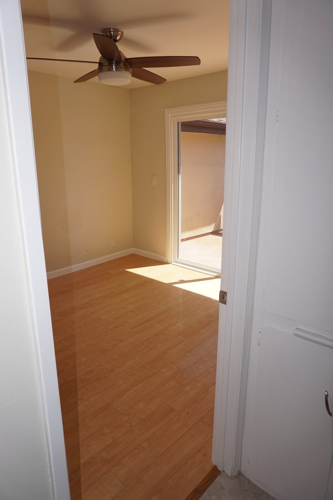 Building Photo - 12512 Doty Ave