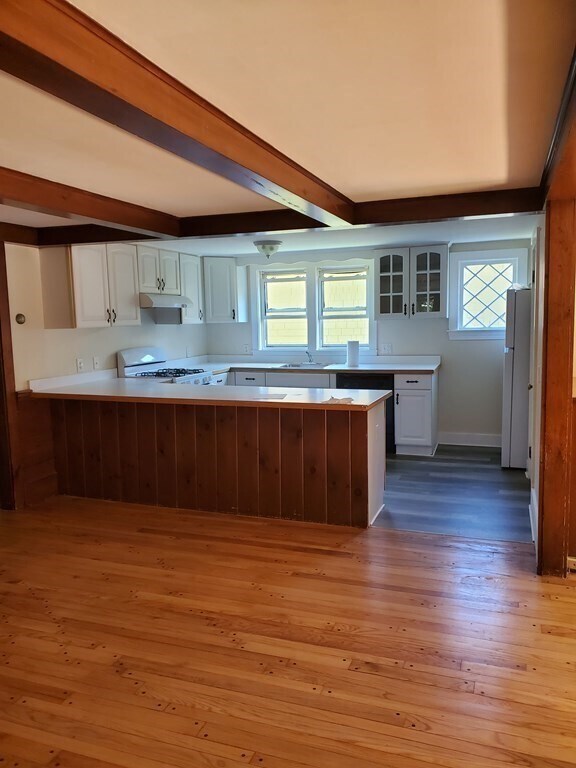 695 Wareham St Unit 1, Middleborough, MA 02346 Room for Rent in