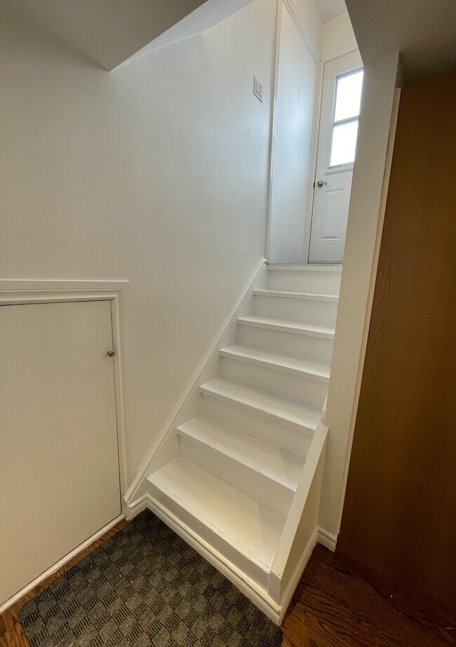 Entrée privée - 2634 Widemarr Rd