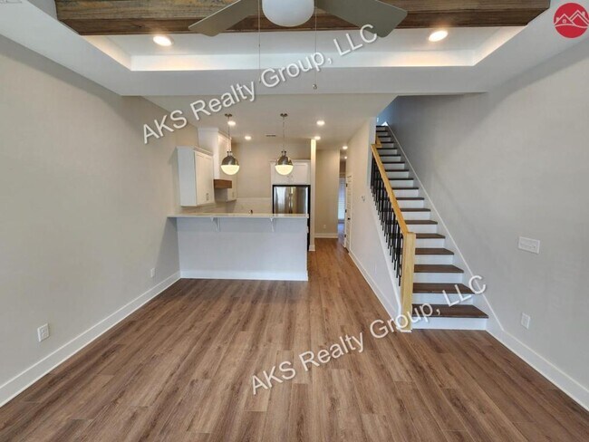 Building Photo - 1034 Windsor Dr