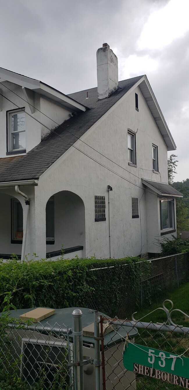 Foto del edificio - 535 Shelbourne Ave