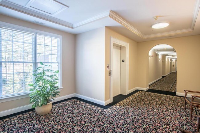 Foto del edificio - 1234 Kelton Cottage Way
