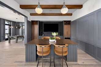 Building Photo - The Radler