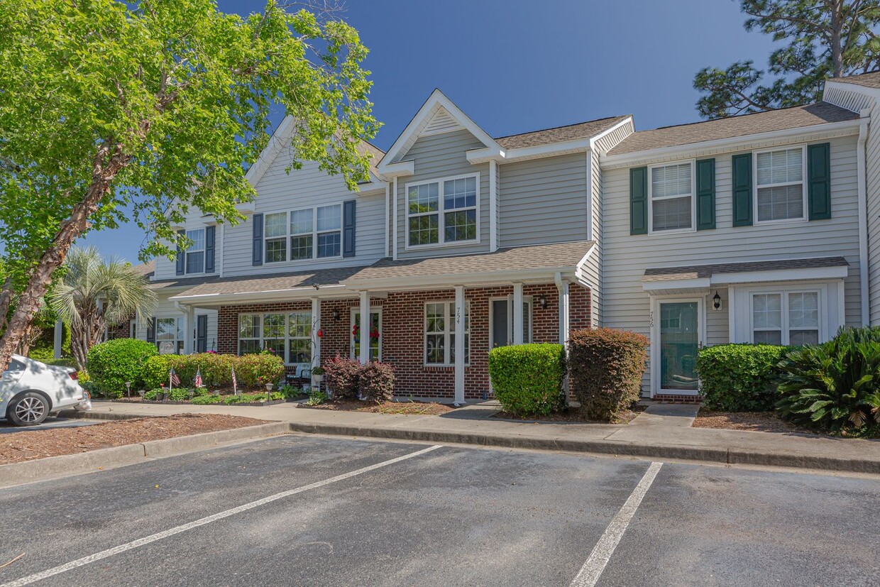 Photo - 754 Aspen Drive - Windsor Gate @ Market Common