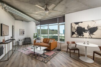 Building Photo - 1080 Park Blvd