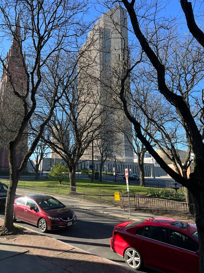 Foto del edificio - 8 Madison Pl