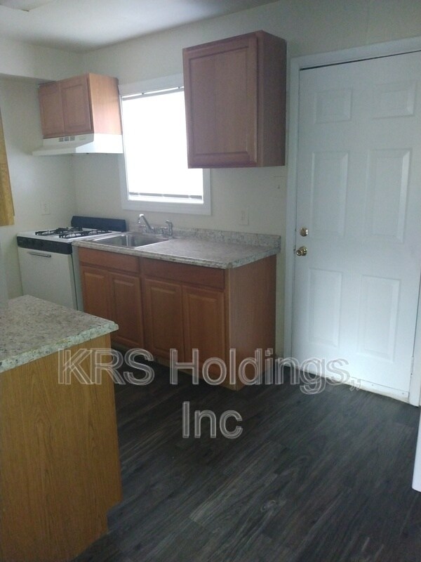 Foto principal - 712 E 19th St