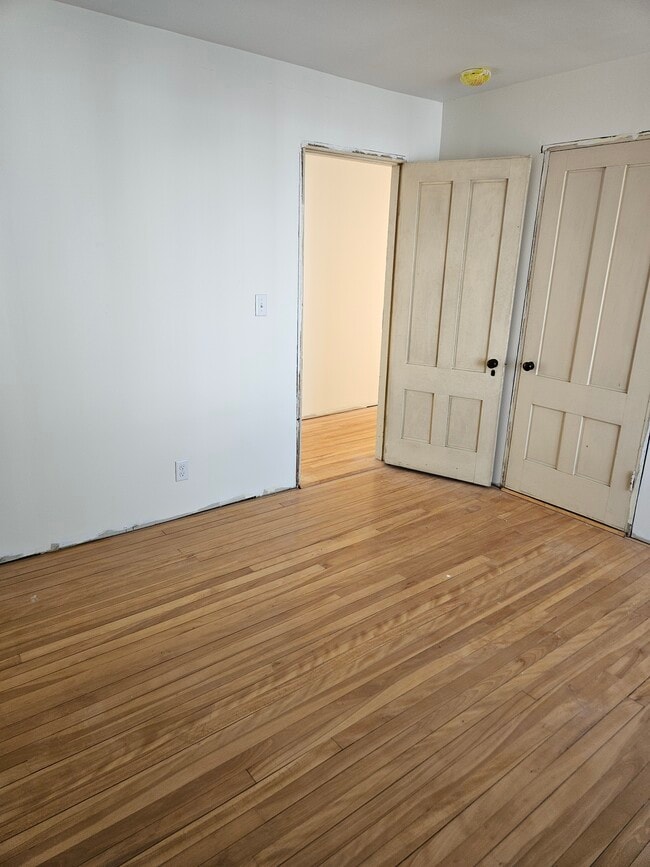 Bedroom #1 - 34 Park St