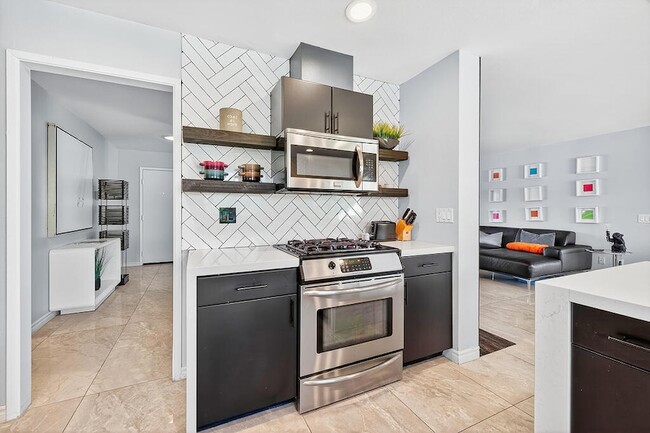 Building Photo - 75496 Desert Park Dr