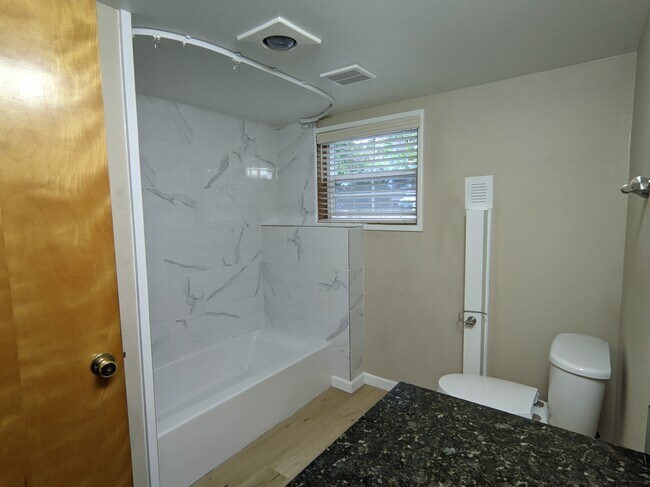 Foto del edificio - 3730 SE Hemlock St