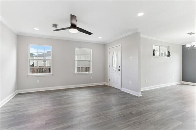 Building Photo - Single Family home in Gentily