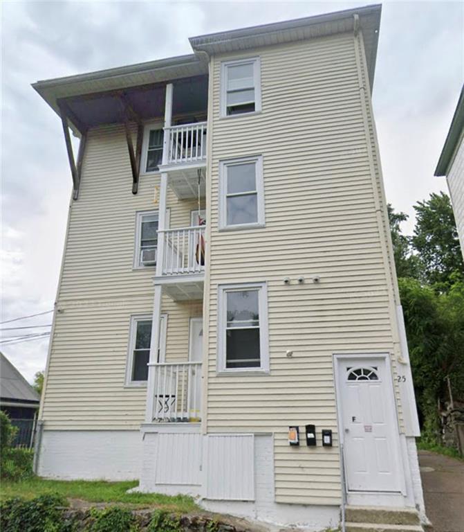25 Laundry St Unit Fl 2, Woonsocket, RI 02895 Room for Rent in