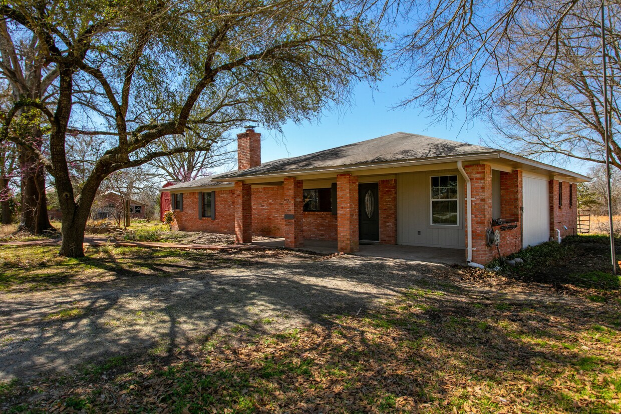 Foto principal - 3957 Co Rd 159