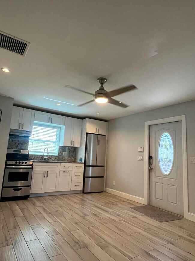 Foto del edificio - 108 Arthur Ct