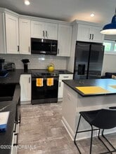 Building Photo - 1209 Langford St