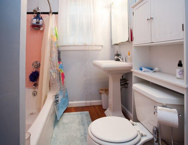 Building Photo - 4.0 bedroom in Somerville Massachusetts 02144