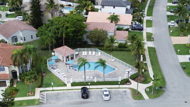 Foto del edificio - 491 SW 182nd Way