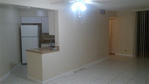 Building Photo - 214 Lake Pointe Dr