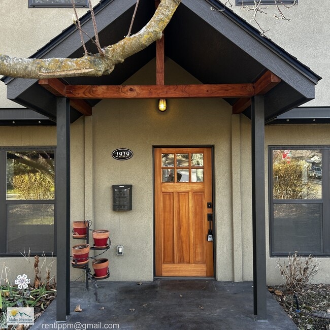 Foto del edificio - 1919 N 31st St