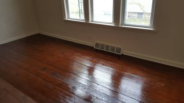 Building Photo - 3 bedroom Single Family