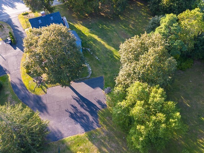 Foto del edificio - 47 Newton Rd