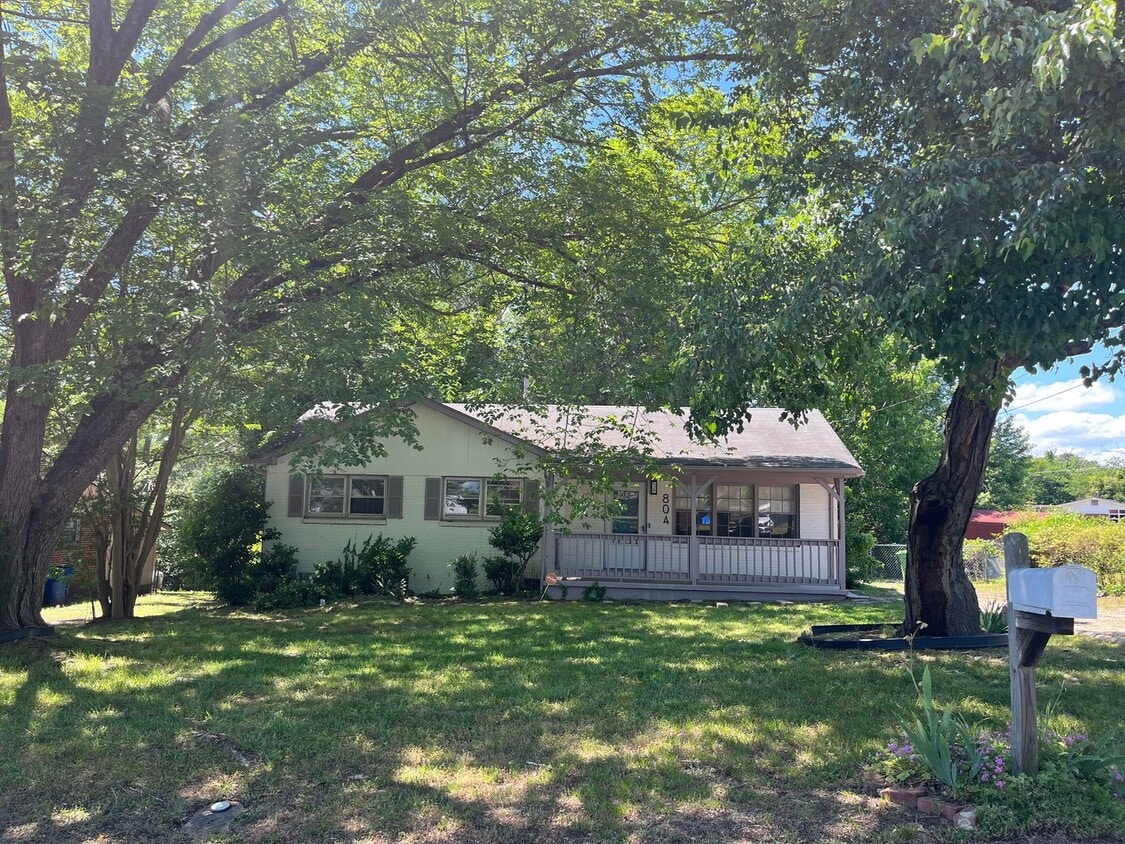 Primary Photo - Beautiful Ranch Home In Raleigh, Available...