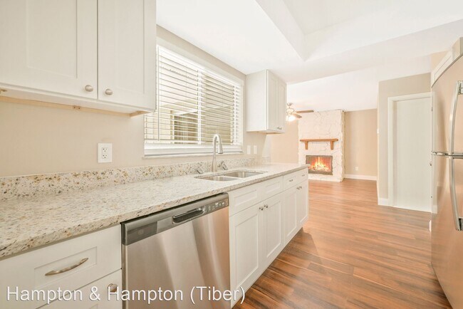 Building Photo - 3 br, 2 bath House - 4271 ROANNE DR