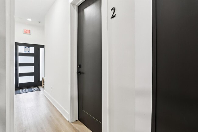 Foto del edificio - 517 Montana Ave NE