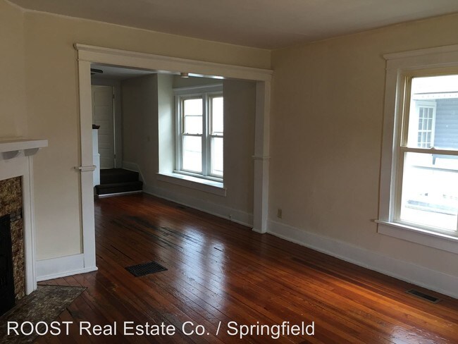 Building Photo - 3 br, 1 bath Apartment - 824 Olive Street