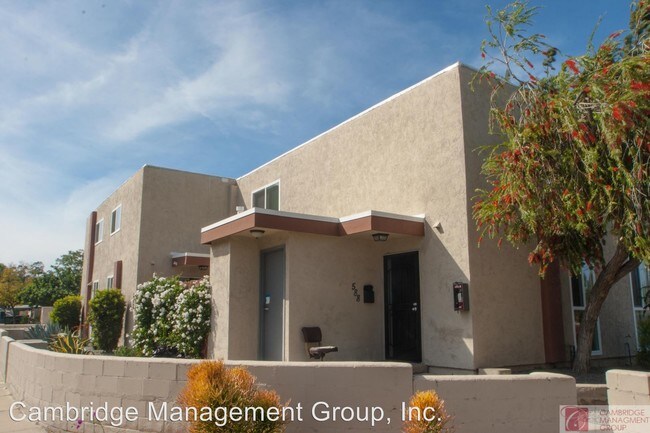 Building Photo - 580-608 Chamberlain Ave