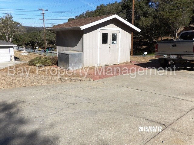 Lovely Home In Prunedale With Lots Of E House For Building Photo Lovely Home In Prunedale With Lots Of E