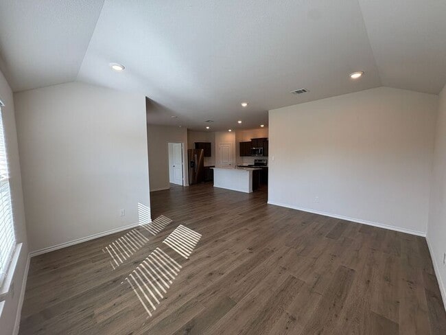 Building Photo - 1221 Acacia Dr