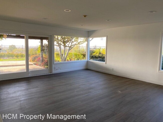 Foto del edificio - 3 br, 2.5 bath House - 5572 Kingsford Terrace