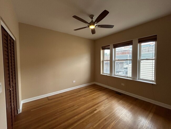 Foto del edificio - 2734 N Campbell Ave