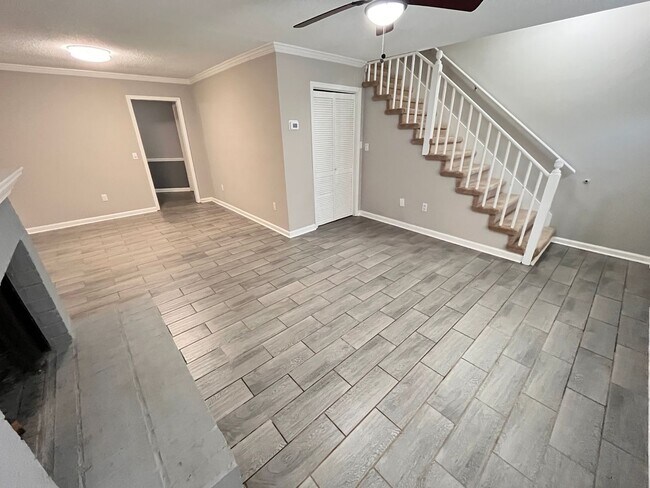 Foto del edificio - Charming 3-bedroom, 2-bath townhouse