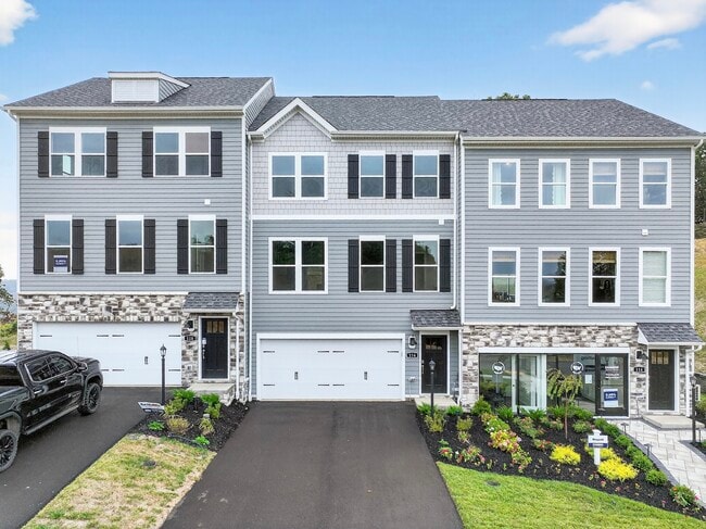 Building Photo - 116 River Ridge Dr