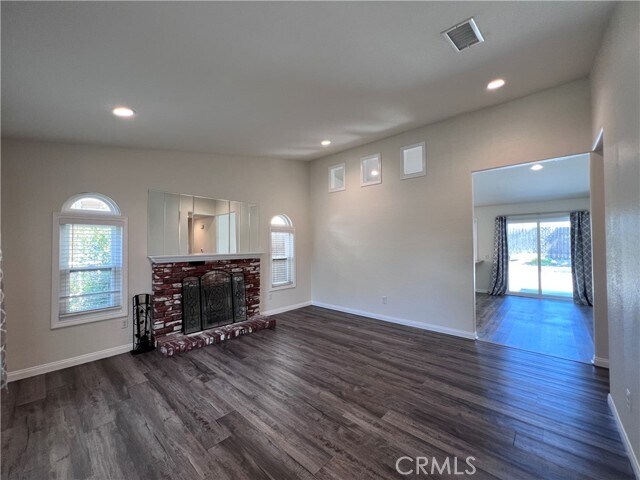Foto del edificio - 7191 Parkside Pl