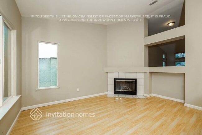 Foto del edificio - 5000 Mesa Ridge Dr