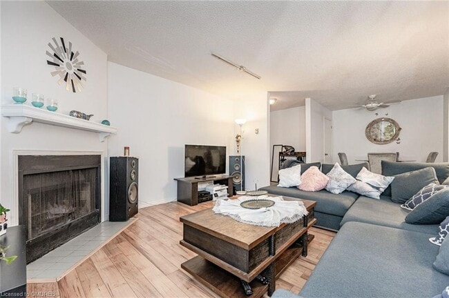 Building Photo - 1512 Pilgrims Way